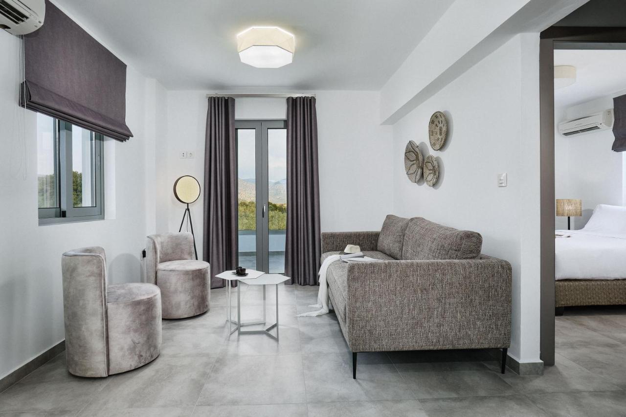 Quattro Suites Монемвазия Экстерьер фото
